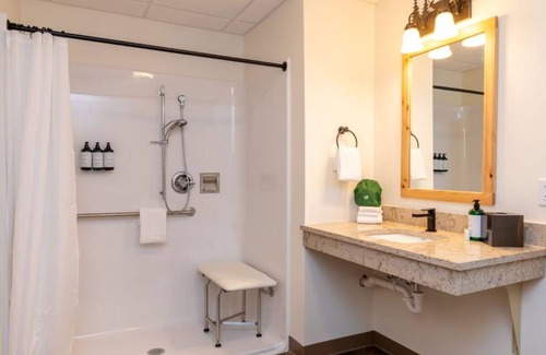 Schroon Lake Hotel | Enjoy Scenic Sunset from Outdoor Firepit | Perfect For Family Stay