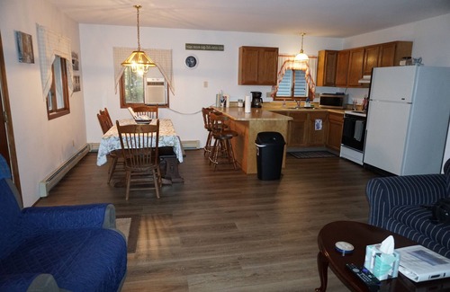 Higgins Lake Ski Chalet | Enjoy the beauty of Northern Michigan Fall Colors at Higgins Lake and Houghton !
