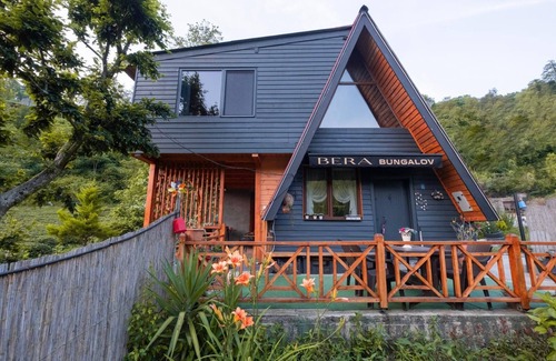 Cayeli House | Enjoy the jacuzzi in the suite,Fully equipped kitchen.Two km from the city.