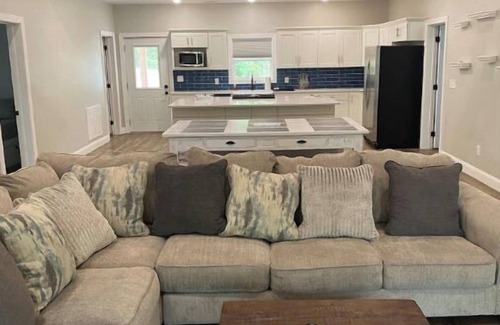 Buchanan House | Enjoy "The Lake Life" at Kentucky Lake!