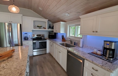 Broadalbin House | -Enjoy the Lake Life in Luxury - Galway Lake Private Waterfront