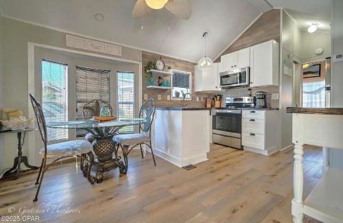 Upper Grand Lagoon House | Enjoy your quiet vacation at Butler's Beach Retreat!