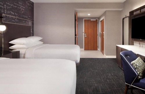 Fremont House | Enjoy your stay at our Newly Renovated Room!