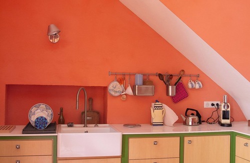 Menerbes House | Ensemble de Charme de 3 Maisons de Village Avec Bassin Réunies par des Terrasses