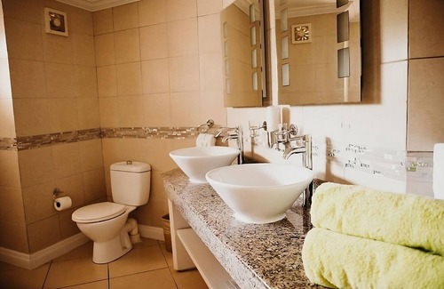 Rodney Bay Hotel | Ensuring a Very Comfortable & Memorable Stay! Two Units, Pool, Free Parking!