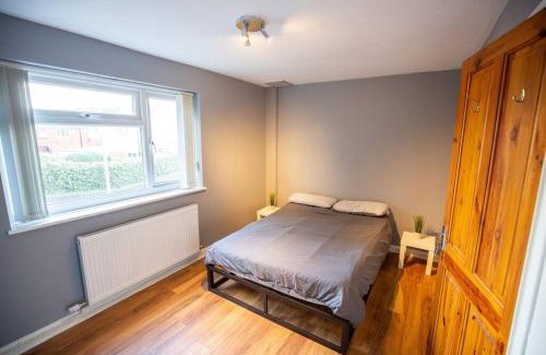 Audenshaw Apartment | Entire 1 Bedroom House in Manchester