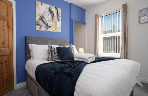 Birkenhead Apartment | Entire 2 Bedroom Apartment-Free Parking & Super fast Internet - Sleeps 6