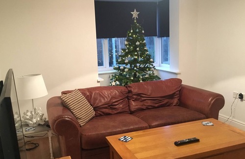 Beccles House | Entire 3-bed House - Child & Pet Friendly