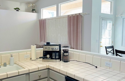 Pumpkin Center House | Entire 3-bedroom 2-Bathroom House in Bakersfield