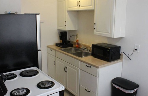 Northridge Apartment | Entire Apartment Minutes From Downtown Dayton