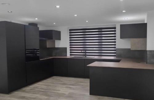 Uxbridge North Apartment | Entire Apartment perfectly located for Heathrow Airport