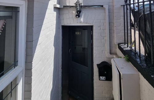 Margate Apartment | Entire apartment with sun filled private garden