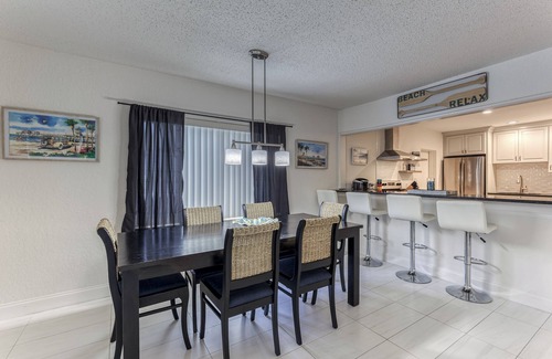 Lauderdale Beach House | Entire BEACH HOUSE on Ocean Blvd Fort Lauderdale!