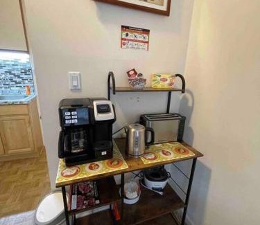 Queens Apartment | Entire Beautiful 2BR Private Apartment [R]