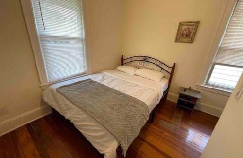 Queens Apartment | Entire Beautiful 2BR Private Apartment [R]