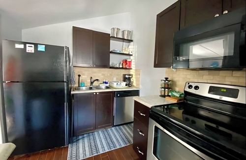 Wasaga Beach House | Entire Bungalow in Wasaga Beach ⛱️
