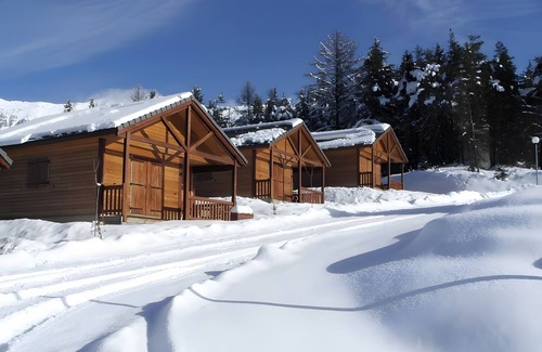 Seyne House | Entire Chalet Near Ski and Lake