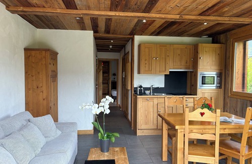 Taninges Ski Chalet | Entire chalet with indoor pool jacuzzi sauna steam room
