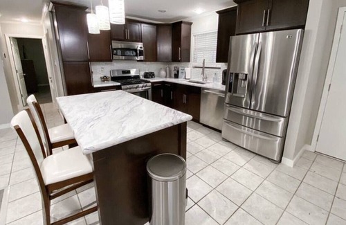 Conway House | Entire home in the heart of Conway!
