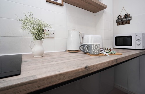 Cherry Hinton House | Entire House in Cambridge - 2 Car Parking Spaces