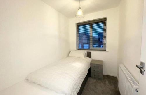 Blackburn House | Entire house - Peaceful 3 bedroom home
