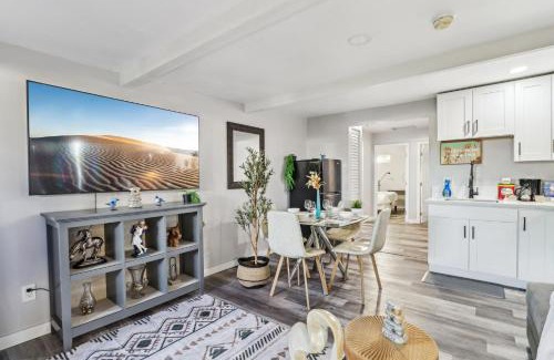 La Presa House | Entire Private 2-Bedroom Home w Gated Yard, Driveway Parking, Available Now