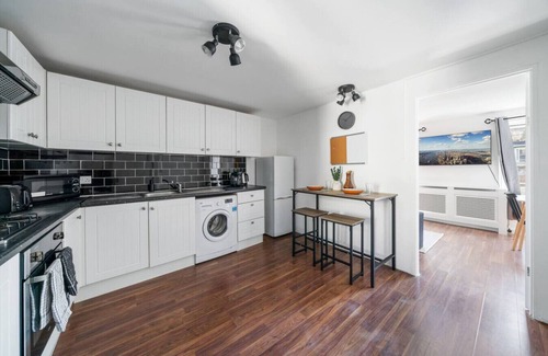 Farringdon House | Entire Private Flat in Central London