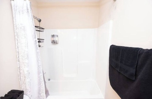 Smyrna House | Entire Town Home With A Beautiful Family Park!