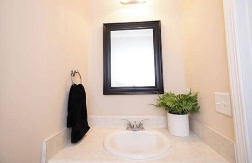 Smyrna House | Entire Town Home With A Beautiful Family Park!