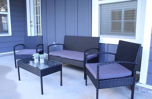 Murfreesboro House | Entire Townhome 3B/3.5b| Game Room|Close to MTSU and Nashville
