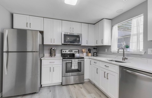 Kettering House | Entire townhome in Largo, MD, close to Washington DC!