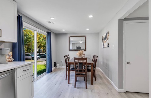 Kettering House | Entire townhome in Largo, MD, close to Washington DC!