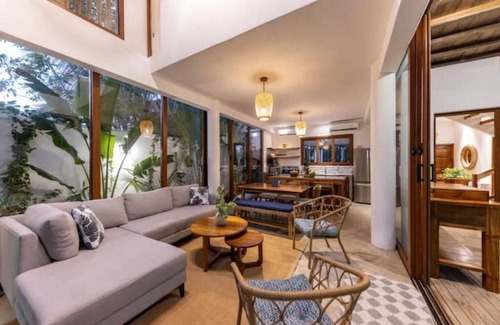 Escuintla House | Entire villa for 8 people