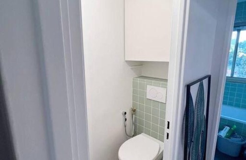 Belleville Apartment | Entiry apartment, Private rooms in Paris