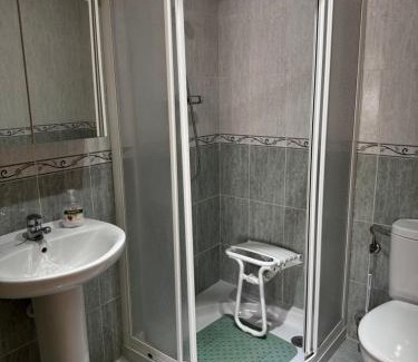 Almazan House | Entre Árboles y Río