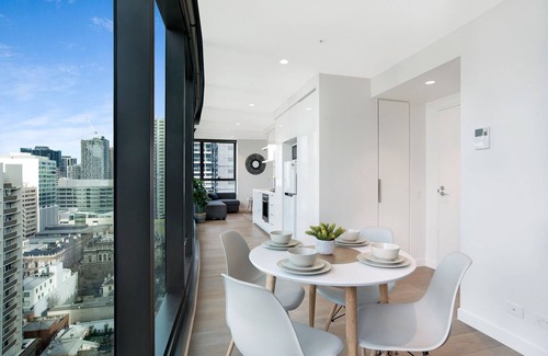 Melbourne Central Business District Apartment | EP2-UNIQUE CBD 1BR - SUPERB VIEWS + WIFI