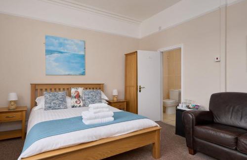 Hele House | Epchris House