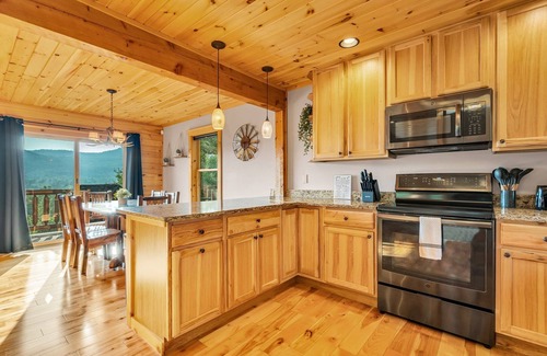 Sunday River Area Cabin | Epic Game Room, Hot Tub, Killer Views, Fire pit, Sunday River, Dog Friendly