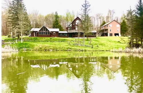 Canaan Valley House | ~Epic Pond View - Hike, Cross County Ski, Explore!nn