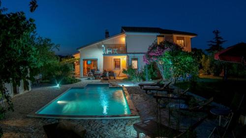 Liznjan House | Erdgeschosswohnung Für 7 Personen