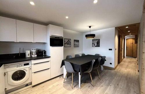 Las Illas Apartment | Erines Residence - ERINES 003