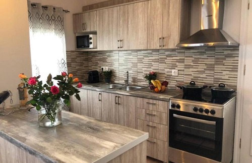 Frinion Villa | Eris Villa - 3 Bedroom Villa