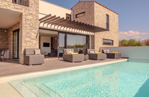 Garica Villa | Erlebe die Vielfalt