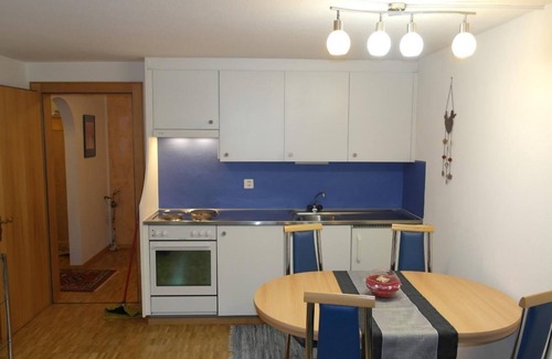 Zernez Apartment | Ers Curtins