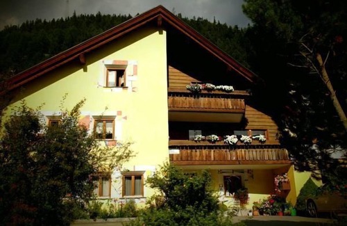 Zernez Apartment | Ers Curtins