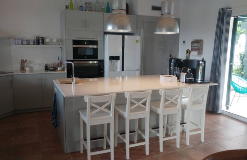 Binisafua Villa | VILLA BINIMIGI - BEACH FRONT 4 SUITES WIFI SATELLITE