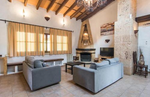Llubi Villa | Es Caulls