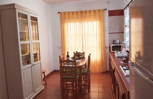 Alojera Apartment | Wonderful views of the sea and the mountains