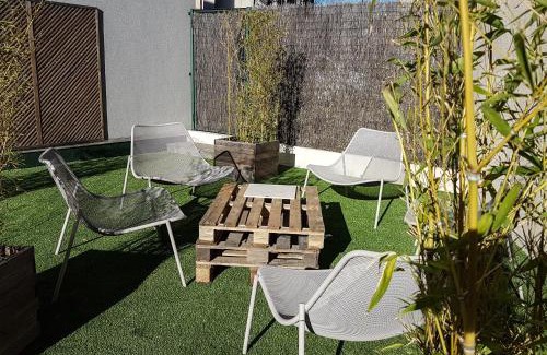 Saint-Roch Hotel | Esatitude Hotel