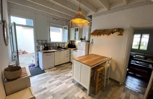 Morbihan House | Escapade en Bord de Mer à Quiberon : Maison Spacieuse à Proximité de la Plage